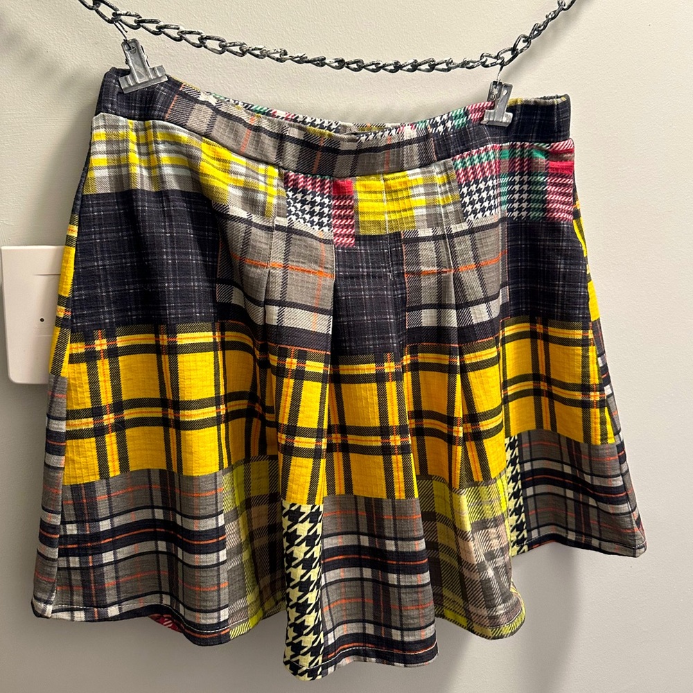 Mini skirt - Picture 2 of 2